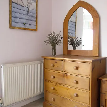 Victorian House In Trendy Southville 2bed & Garden